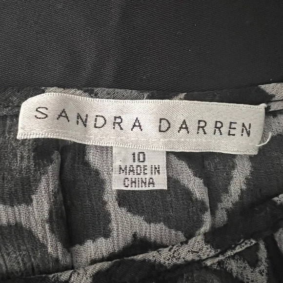 Sandra Darren Midi Dress Animal Print Pleated Sleeveless Casual Size 10 - Picture 7 of 7